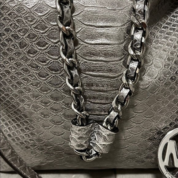 HOSTPICK🩶 Michael Kors Frankie Metallic Silver Leather Snake Print Messenger Bag - Picture 5 of 13